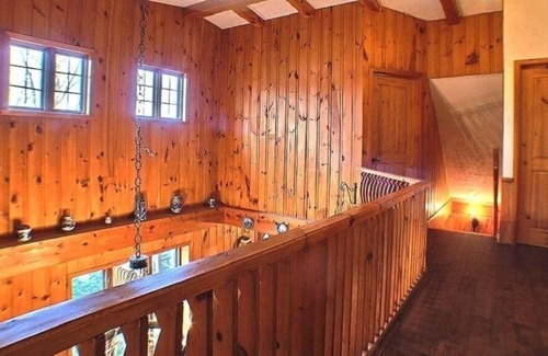 Sainte-Agathe-des-Monts Chalet De Esquí | Laurentides Swiss Chalet