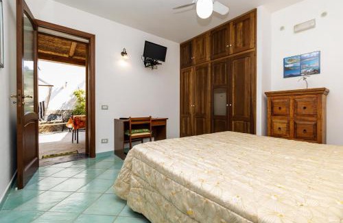 Contrada Santa Lucia Cama Y Desayuno | Lauricella Bed and Breakfast