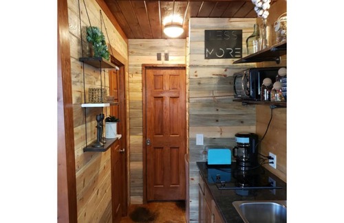 Bancroft Cabina | Lava Hot Springs Country Retreat - Sleeps 4+