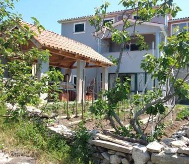 Zbicina Apartamento | Lavanda apartman 2