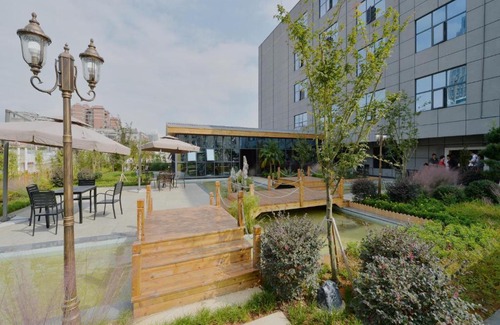 Jieshan Hotel | Lavande Hotel Xingyi Jushan Avenue