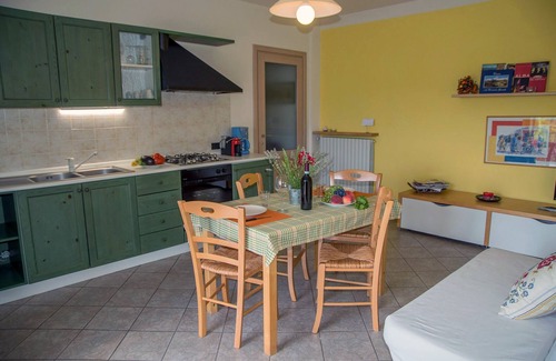 Diano d'Alba Apartamento | Apartamento LAVANDA, al sol en las verdes colinas
