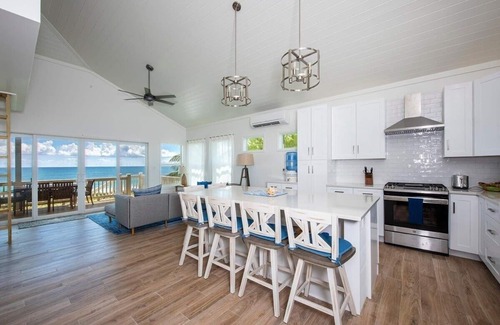 Governor's Harbour Casa | Lavender Beach House 2 Bedroom Home