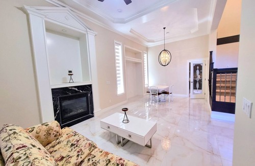 Newton Casa | Lavender Bliss