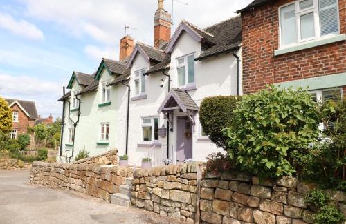 Ilkeston Casa | Lavender Cottage