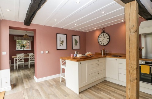 Malvern Cabaña | Lavender Cottage