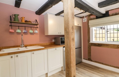 Malvern Cabaña | Lavender Cottage