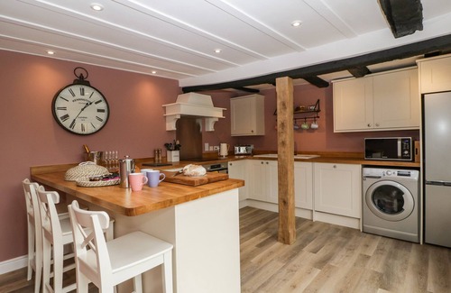 Malvern Cabaña | Lavender Cottage