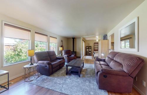 Larkspur Casa | Lavender Hollow
