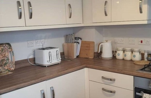 Norwich Casa | LAVENDER HOUSE, 3 BEDROOM HOUSE, PRIVATE PARKING