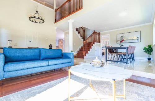 Vallejo Casa | Lavender house near Napa and San Francisco