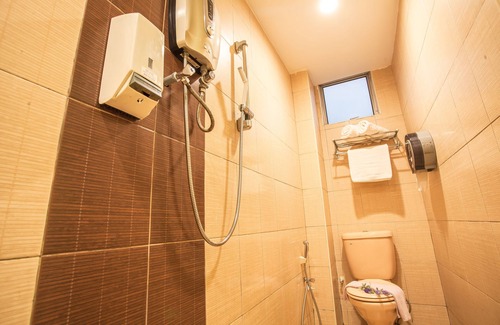 Bukit Indah Hotel | Lavender Inn Nusa Bestari