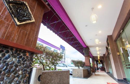 Bukit Indah Hotel | Lavender Inn Nusa Bestari