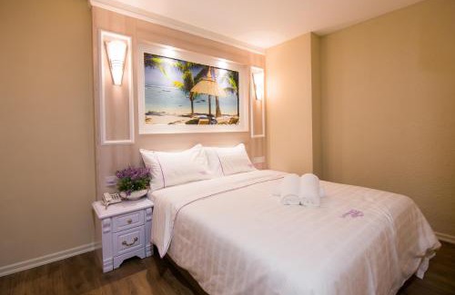 Subang Jaya Hotel | Lavender Inn USJ