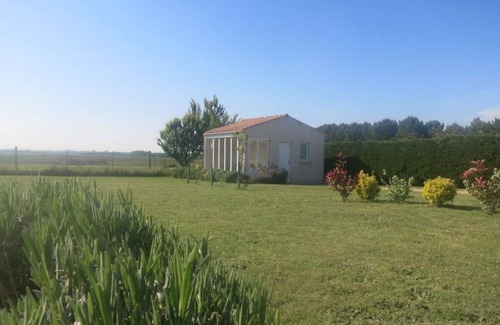Etaules Casa | Lavender Lodge, tiene capacidad para 6 personas,