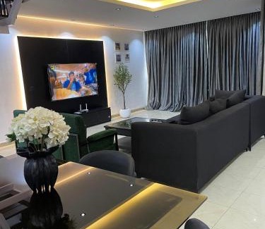 Ofin Apartamento | Lavender Luxuxry Homes