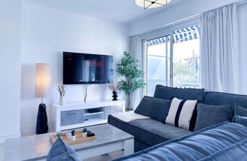 Cap-d'Antibes Apartamento | LAVERNE - Stunning Sea View T3 with South-Facing Terrace