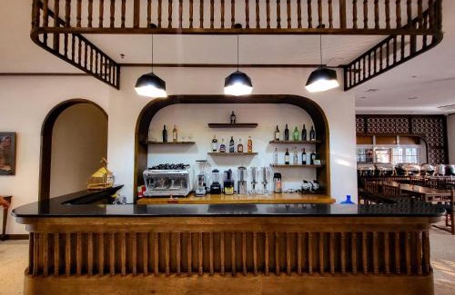 Bai Chay Hotel | Lavian Hotel