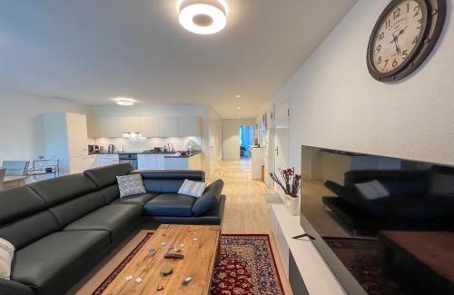 Glattbrugg Apartamento | Lavish 4.5 rooms furnished apartment @Glattbrugg