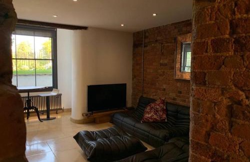 Montpellier Apartamento | Lavish Apartment at Montpellier Gardens