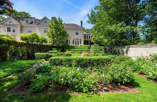 Dedham Casa | Luxury Boston Estate w/ Heated Pool (Sleeps 18)