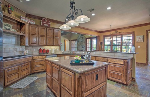 Weston Casa | Lavish Celina Home w/ Patio & Game Room!