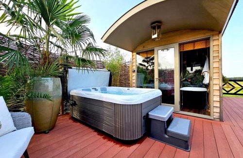 Chessington Casa | Lavish Country Retreat 30mins Taxi Ride From West London
