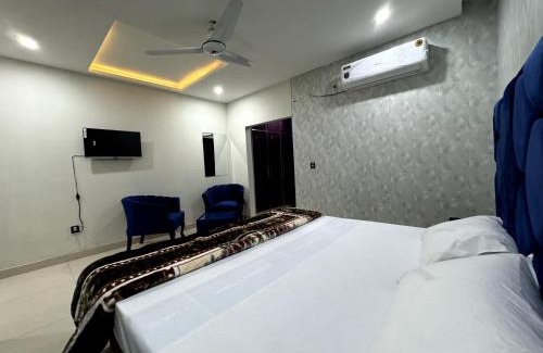 Fatehjang Casa | Lavish Guest Line