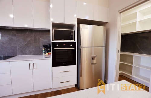 Lyons Casa | Lavish in Lyons - 3bd 2bth spacious & modern home