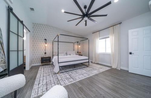 Lake Havasu City Casa | Lavish Lake Havasu Villa Pool Fire Pit an Views
