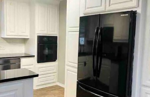 Nederland Casa | Lavish Living on Monroe