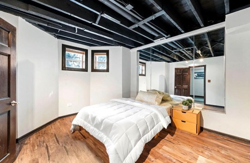Grand Boulevard Apartamento | Lavish Near Lake Downtown & SOX #G