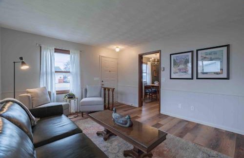 Van Wert Casa | Lavish On Leeson