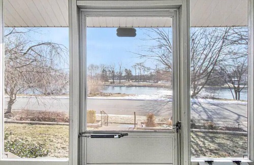 Mishawaka Casa | Lavish River Front Home 1 Mile From Notre Dame