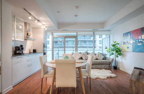 Toronto Entertainment District Apartamento | Lavish Suites