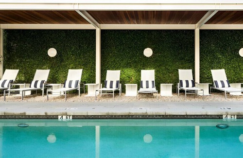 The Drag Casa | Lavishly Appointed Place with Best Amenities!