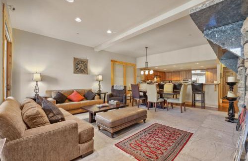Kirkwood Apartamento | Lavishness at Elevation – Timber Ridge 3 Bedroom condo