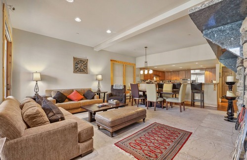 Kirkwood Condominio | Lavishness at Elevation Timber Ridge 3 Bedroom 3 Condo by RedAwning