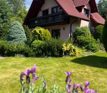 Brenna Casa | LAWENDOWA PRZYSTAŃ - dom nad rzeką - Brenna, 10 osób, sauna, balia z jacuzzi, ogród, plac zabaw