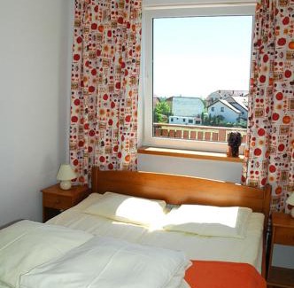 Rewal Apartamento | Lawer