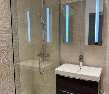 Newcastle Casa | Lawnfield Lodge