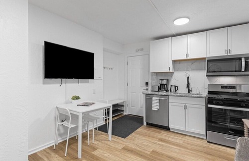 Lawrenceville Apartamento | Lawrenceville/Central @4 Quiet Stylish 1BD w/Prkg
