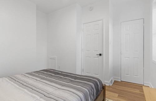 Lawrenceville Apartamento | Lawrenceville Central !2 Stylish and Quiet One Bedroom Apartment with Free Street Parking