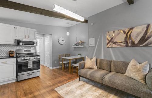 Lawrenceville Apartamento | Lawrenceville Central !3 Large and Spacious One Bedroom Apartment with Free Street Parking