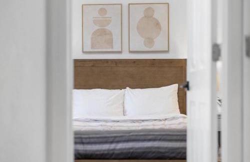 Lawrenceville Apartamento | Lawrenceville Central !4 Quiet and Stylish One Bedroom Apartment with Free Street Parking