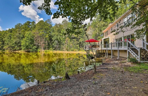 Lawrenceville Casa | Lawrenceville Gem with Boat Dock on Private Lake!