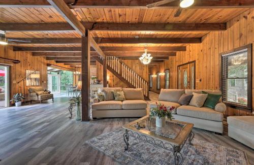 Lawrenceville Casa | Lawrenceville Gem with Boat Dock on Private Lake!