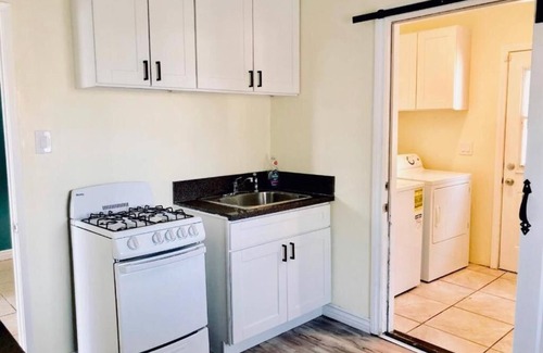 Inglewood Casa | LAX guest house