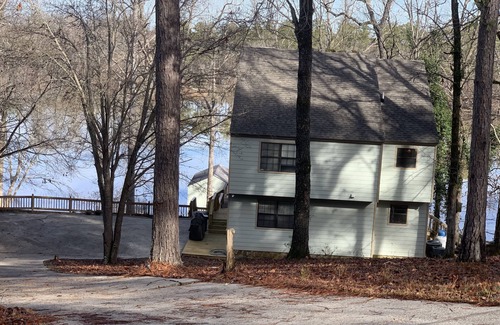 Columbiana Casa | Lay Lake House, la vida es mejor en el lago