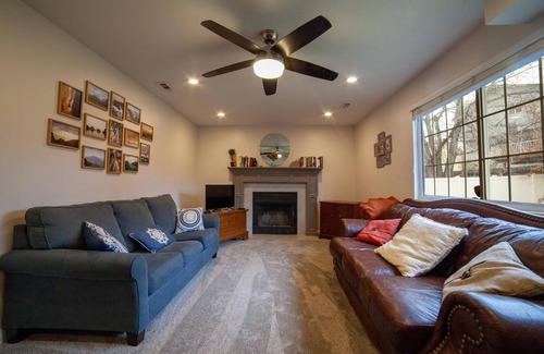 Layton Casa | Layton Mountain retreat for 9, close to multiple ski resorts, Hill AFB and SLC.